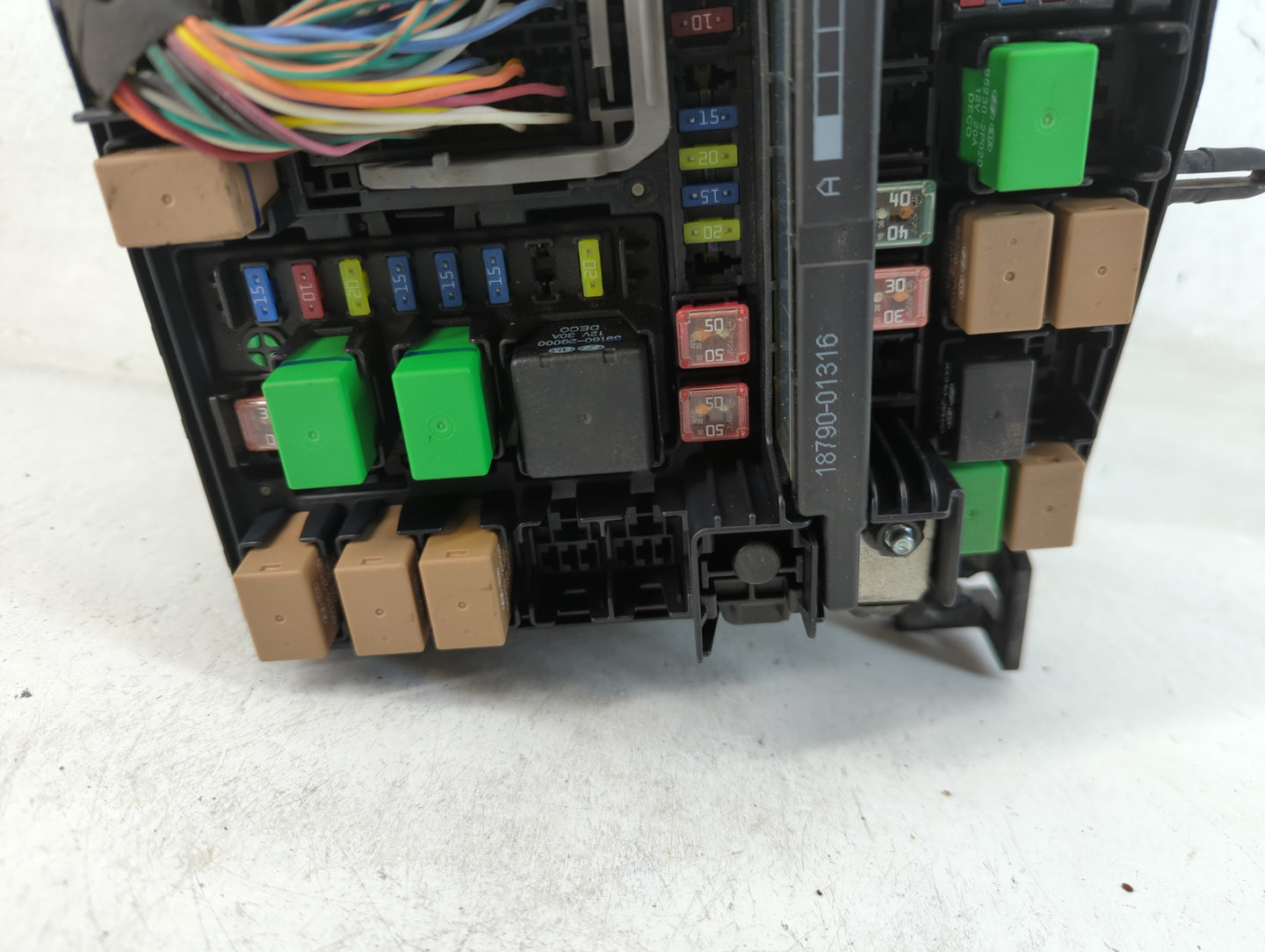 2011-2014 Hyundai Sonata Fusebox Fuse Box Panel Relay Module P/N:91950-3S712 Fits Fits 2011 2012 2013 2014 OEM Used Auto Par