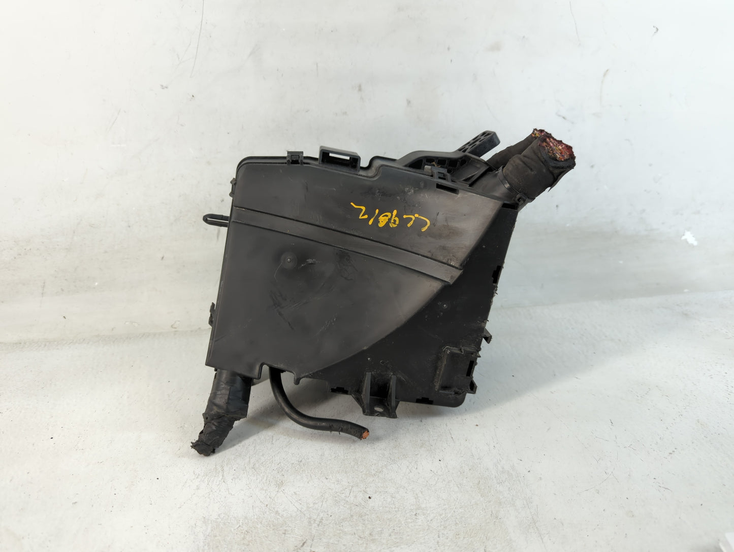 2011-2014 Hyundai Sonata Fusebox Fuse Box Panel Relay Module P/N:91950-3S712 Fits Fits 2011 2012 2013 2014 OEM Used Auto Par