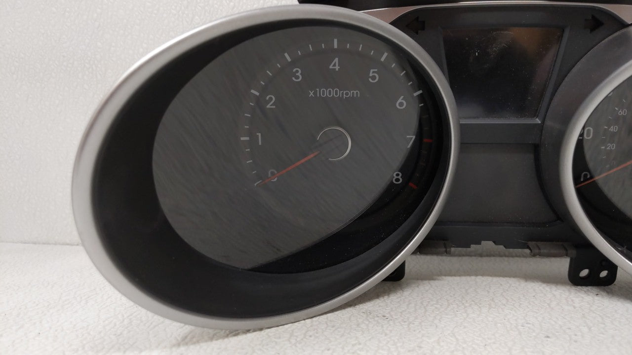 2014-2015 Hyundai Tucson Instrument Cluster Speedometer Gauges P/N:94011-2S040 Fits Fits 2014 2015 OEM Used Auto Parts - Oem