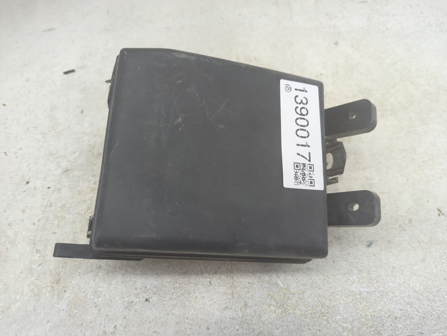 2014-2015 Hyundai Tucson Fusebox Fuse Box Panel Relay Module P/N:91941-2S120 Fits Fits 2014 2015 OEM Used Auto Parts - Oemus