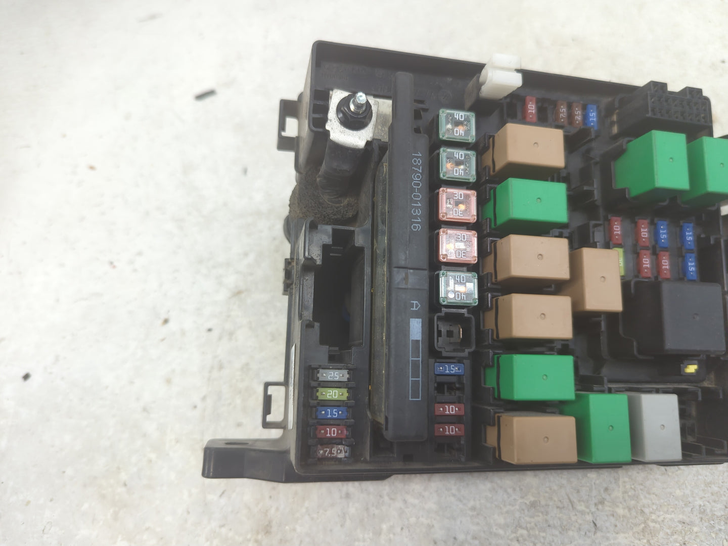 2014-2015 Hyundai Tucson Fusebox Fuse Box Panel Relay Module P/N:91941-2S120 Fits Fits 2014 2015 OEM Used Auto Parts - Oemus
