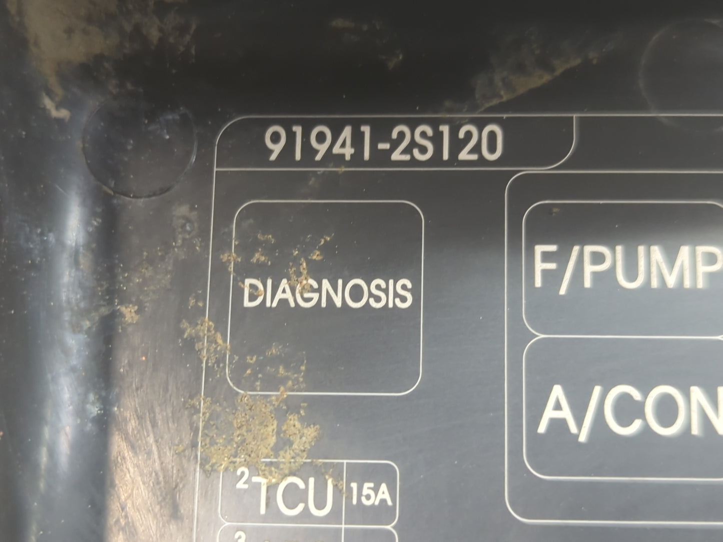 2014-2015 Hyundai Tucson Fusebox Fuse Box Panel Relay Module P/N:91941-2S120 Fits Fits 2014 2015 OEM Used Auto Parts - Oemus