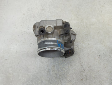 2014-2015 Hyundai Tucson Throttle Body P/N:35100-2G700 Fits Fits 2011 2012 2013 2014 2015 2016 OEM Used Auto Parts