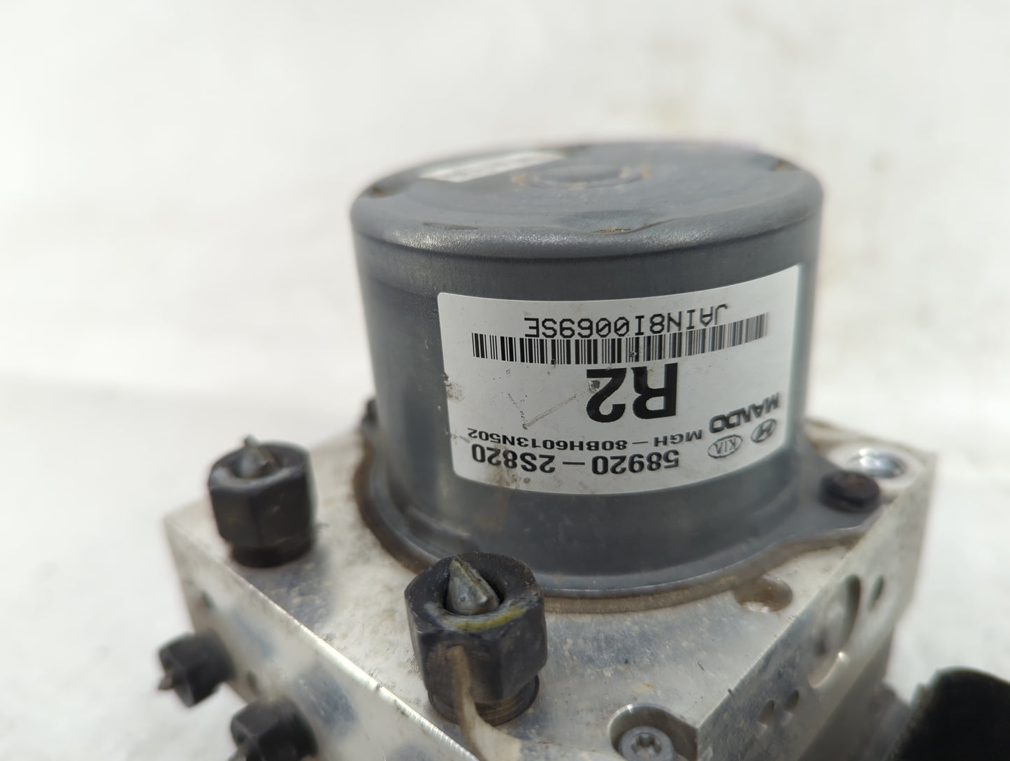 2014-2015 Hyundai Tucson ABS Pump Control Module Replacement P/N:58920-2S820 BE6003N507 Fits Fits 2014 2015 OEM Used Auto Pa