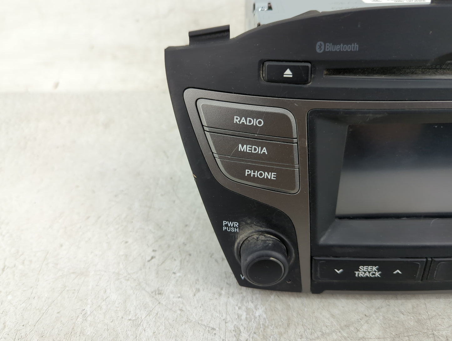 2014-2015 Hyundai Tucson Radio AM FM Cd Player Receiver Replacement P/N:96170-2S910TJN Fits Fits 2014 2015 OEM Used Auto Par