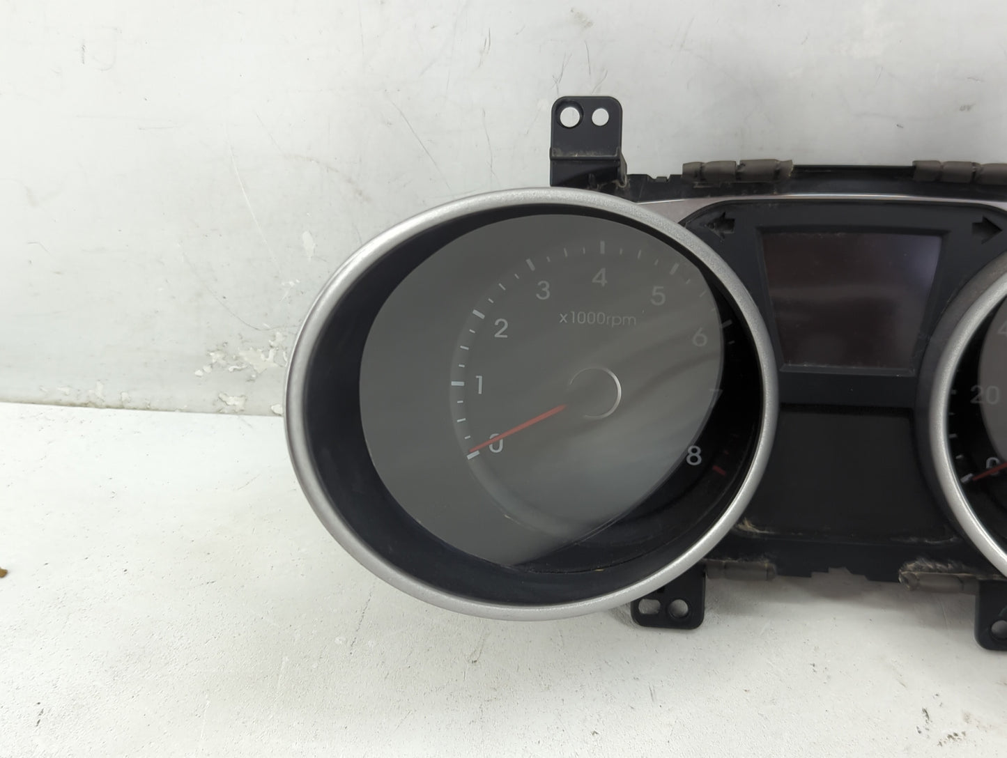 2014-2015 Hyundai Tucson Instrument Cluster Speedometer Gauges P/N:94011-2S080 Fits Fits 2014 2015 OEM Used Auto Parts - Oem