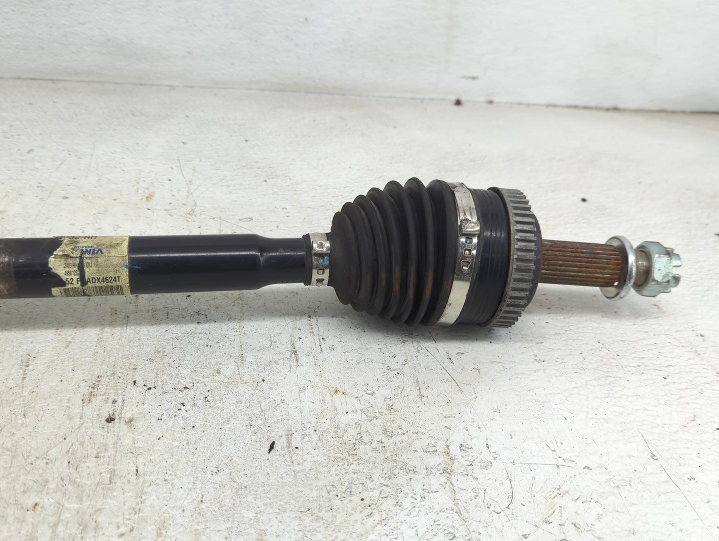 2014-2015 Hyundai Tucson Axle Shaft Front Passenger Cv C/v - Oemusedautoparts1.com