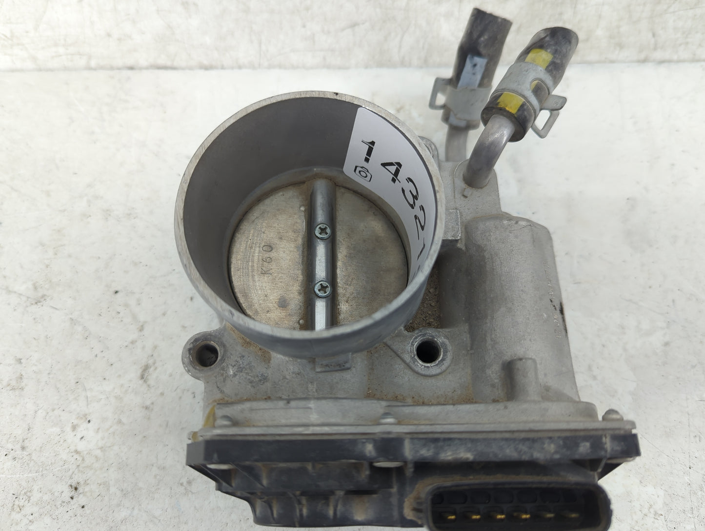 2014-2021 Hyundai Tucson Throttle Body P/N:35100-2E000 Fits Fits 2011 2012 2013 2014 2015 2016 2017 2018 2019 2020 2021 OEM 