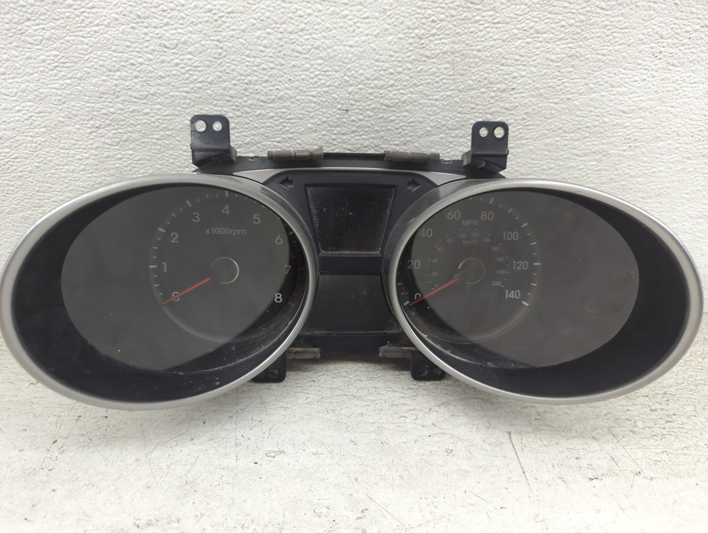 2014-2015 Hyundai Tucson Instrument Cluster Speedometer Gauges P/N:94011-2S100 11002-534500H Miles: Fits Fits 2014 2015 OEM 