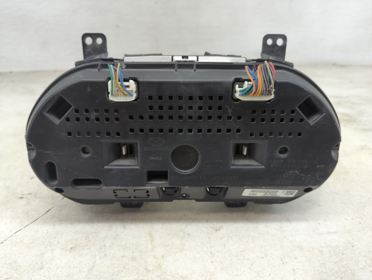 2014-2015 Hyundai Tucson Instrument Cluster Speedometer Gauges P/N:94011-2S100 11002-534500H Miles: Fits Fits 2014 2015 OEM 