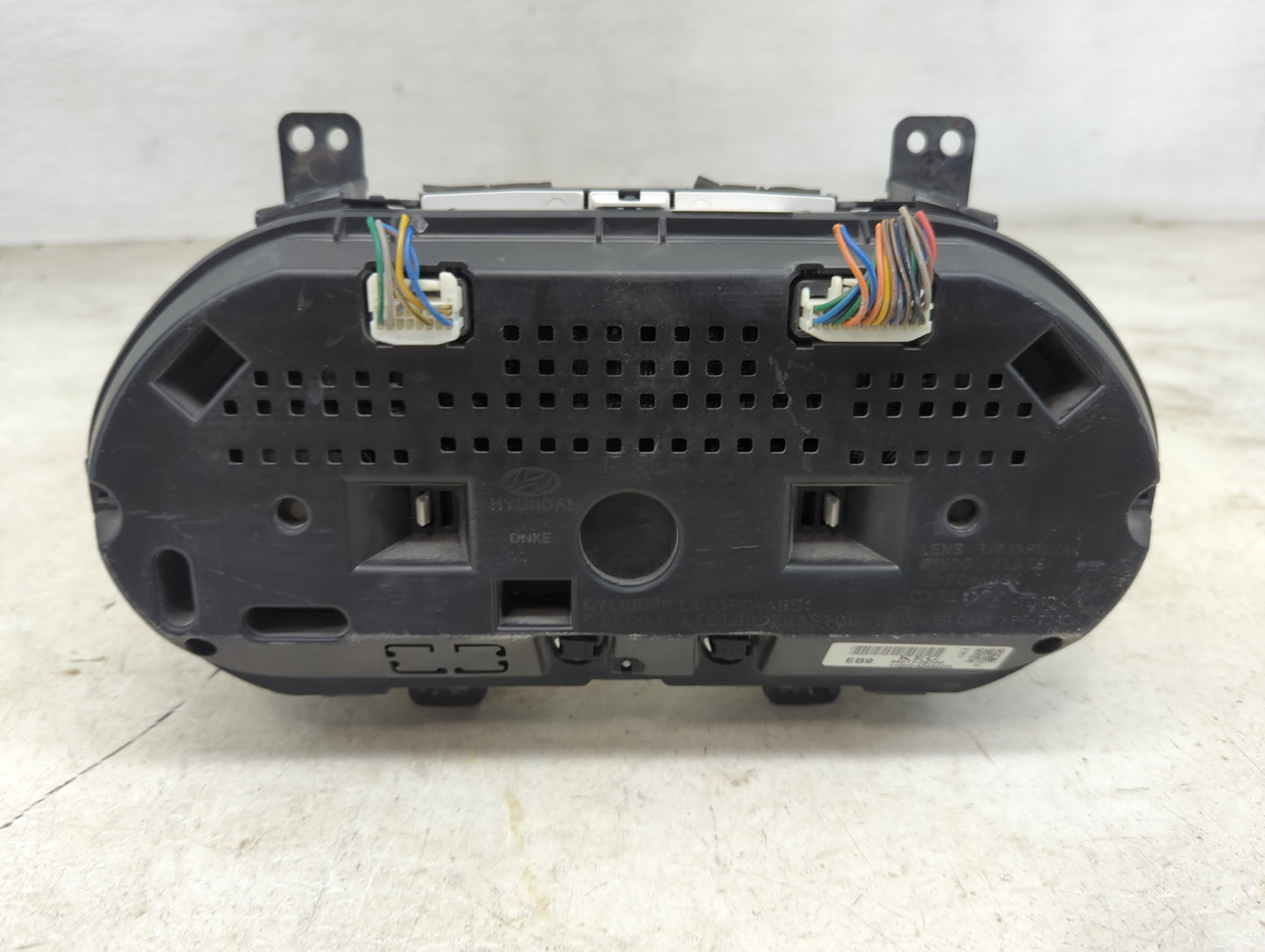 2014-2015 Hyundai Tucson Instrument Cluster Speedometer Gauges P/N:94011-2S100 11002-534500H Miles: Fits Fits 2014 2015 OEM 
