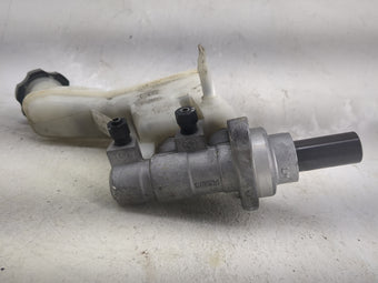 compare product 2010-2015 Hyundai Tucson Brake Master Cylinder
