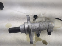 2010-2015 Hyundai Tucson Brake Master Cylinder - Oemusedautoparts1.com