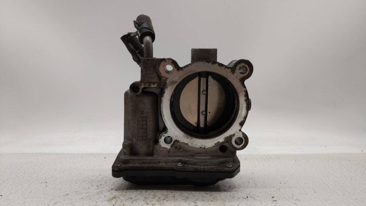 2014-2018 Hyundai Tucson Throttle Body P/N:35100-2E000 Fits Fits 2011 2012 2013 2014 2015 2016 2017 2018 2019 OEM Used Auto 