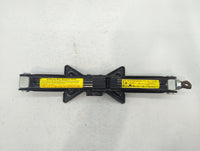 2014 Hyundai Tucson Spare Scissor Car Jack 498992 - Oemusedautoparts1.com