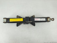 2014 Hyundai Tucson Spare Scissor Car Jack 513551 - Oemusedautoparts1.com