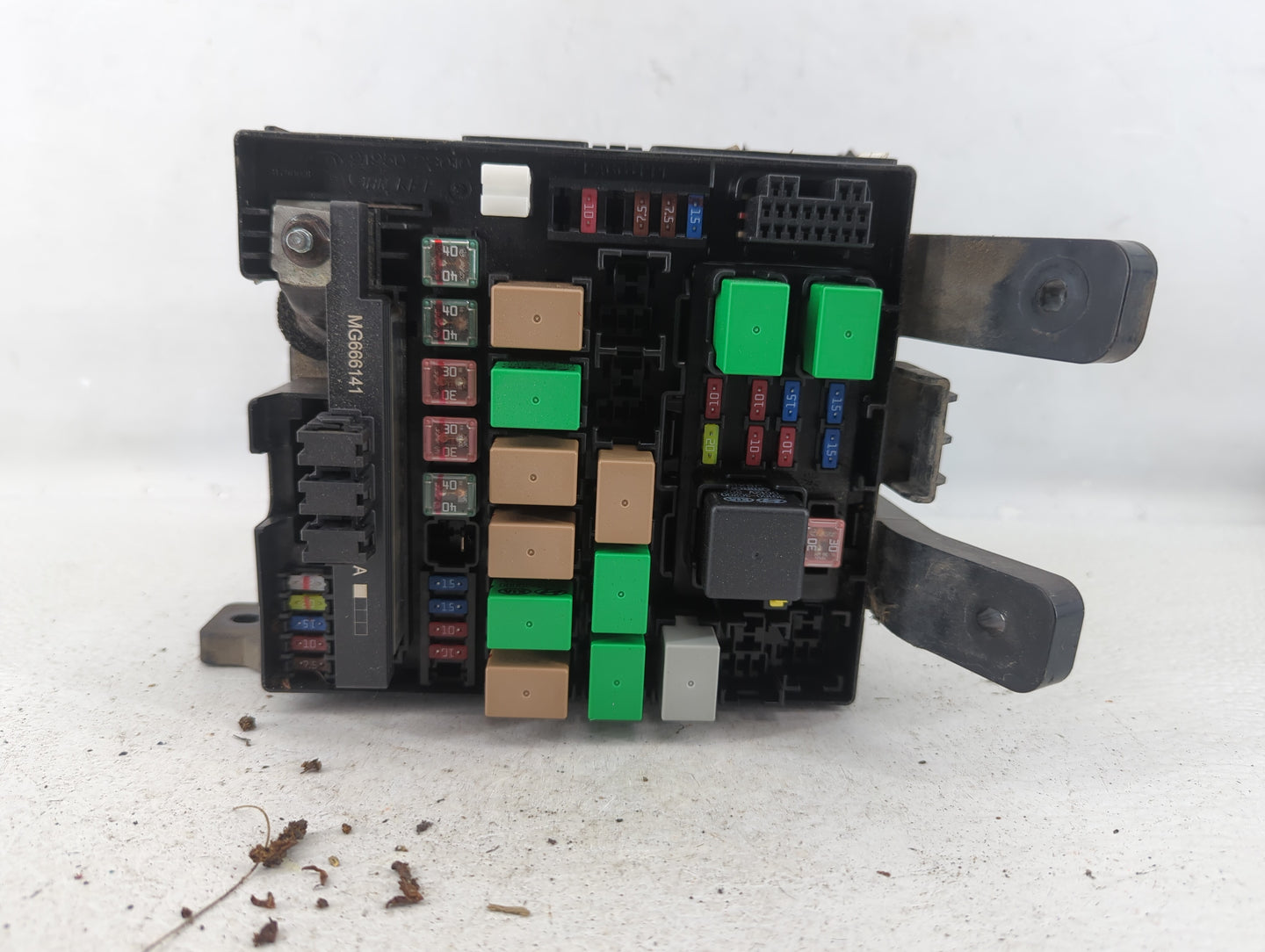 2014-2015 Hyundai Tucson Fusebox Fuse Box Panel Relay Module P/N:91941-2S120 913072S480 Fits Fits 2014 2015 OEM Used Auto Pa
