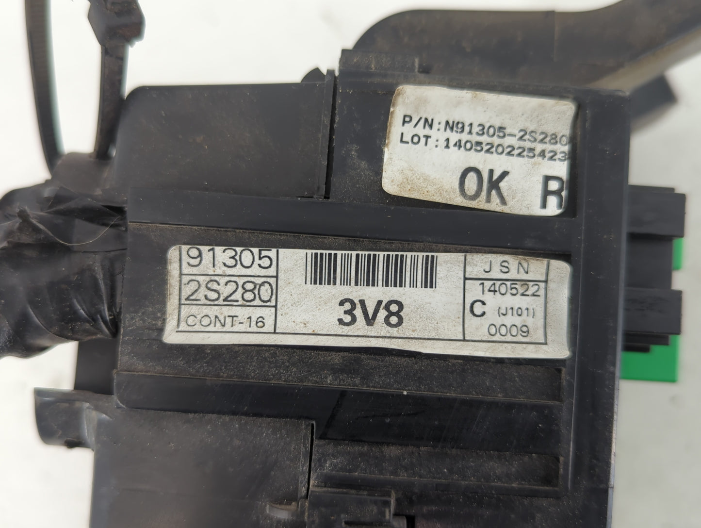 2014-2015 Hyundai Tucson Fusebox Fuse Box Panel Relay Module P/N:91941-2S120 913072S480 Fits Fits 2014 2015 OEM Used Auto Pa