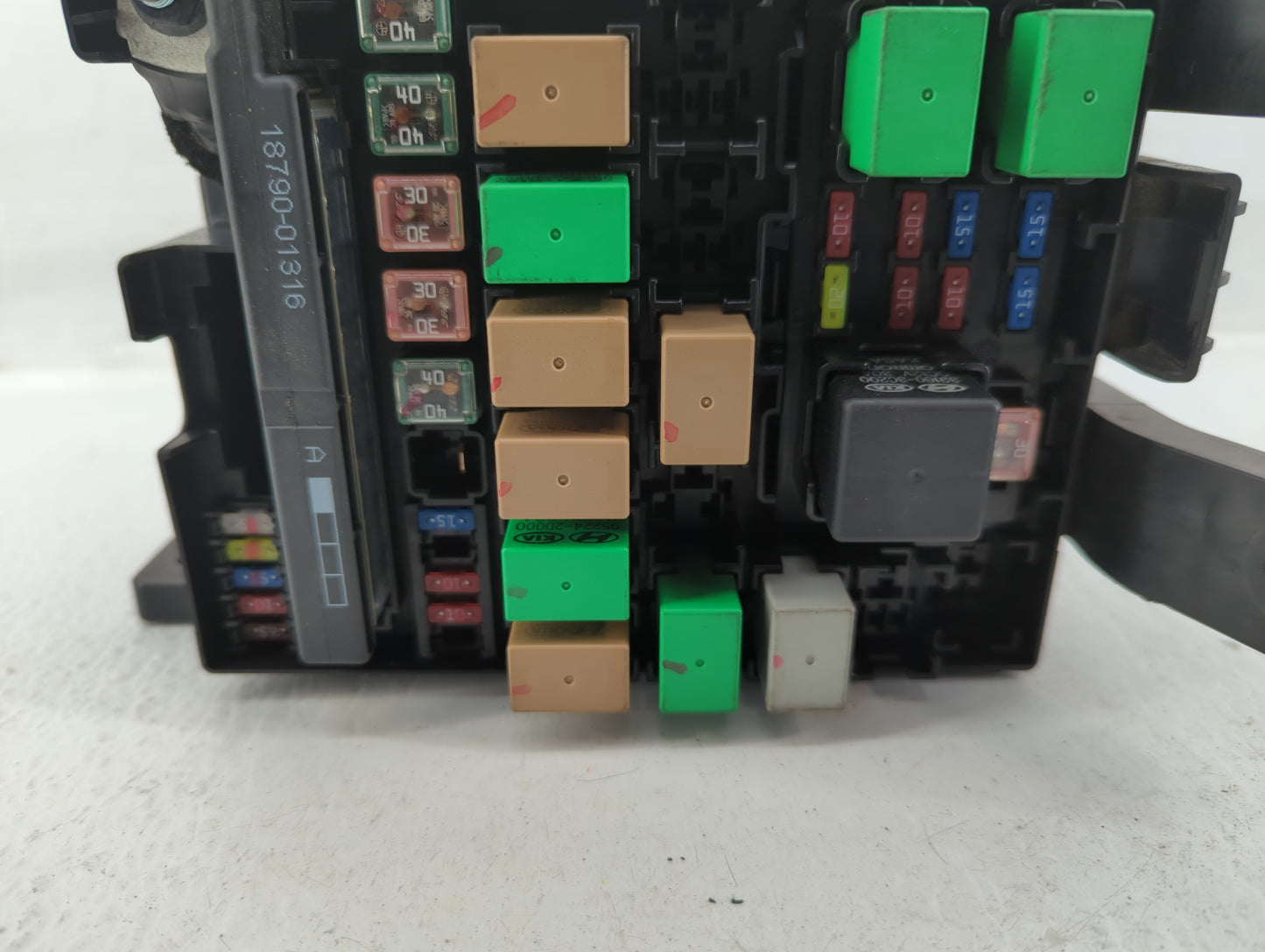 2014-2015 Hyundai Tucson Fusebox Fuse Box Panel Relay Module P/N:91941-2S120 913072S480 Fits Fits 2014 2015 OEM Used Auto Pa