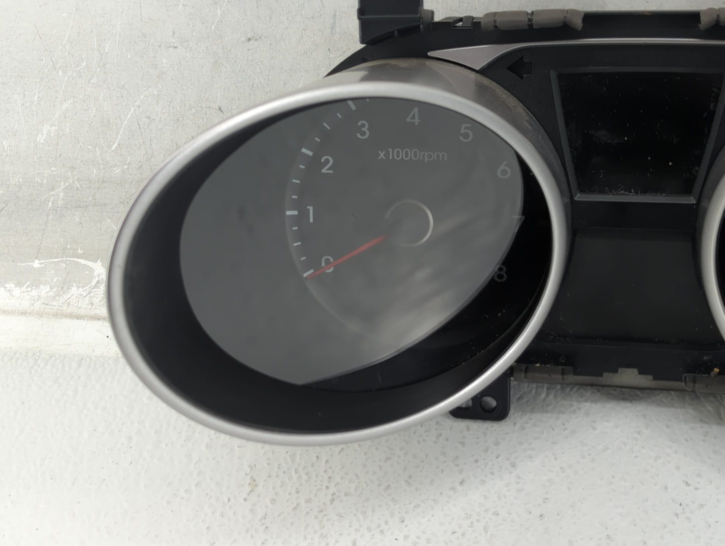 2014-2015 Hyundai Tucson Instrument Cluster Speedometer Gauges P/N:94011-2S100 Fits Fits 2014 2015 OEM Used Auto Parts - Oem