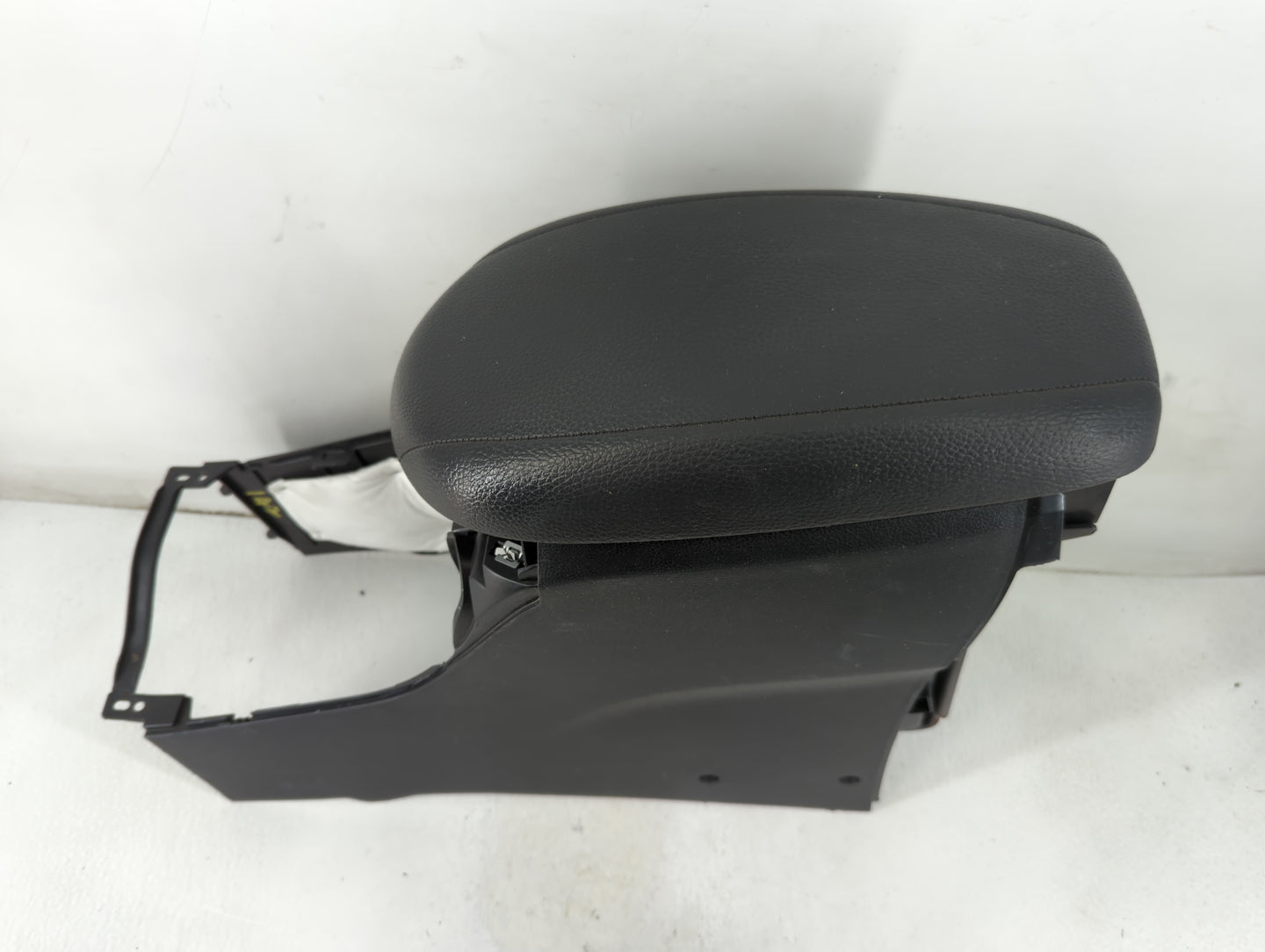 2013-2017 Hyundai Veloster Center Floor Console Fits Fits 2013 2014 2015 2016 2017 OEM Used Auto Parts - Oemusedautoparts1.c