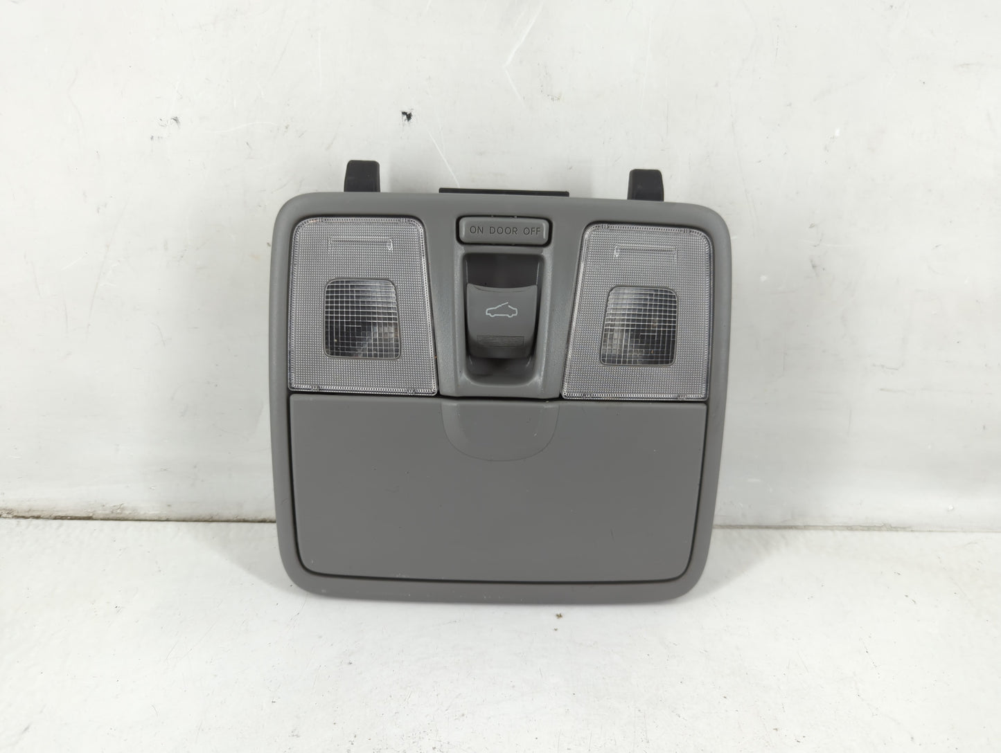 2012-2017 Hyundai Veloster Overhead Roof Console Interior Dome Light - Oemusedautoparts1.com