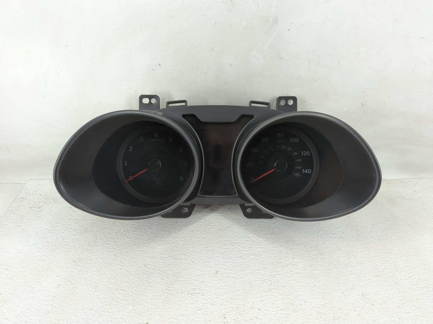 2012-2015 Hyundai Veloster Instrument Cluster Speedometer Gauges P/N:94001-2V321PD5 Fits Fits 2012 2013 2014 2015 OEM Used A
