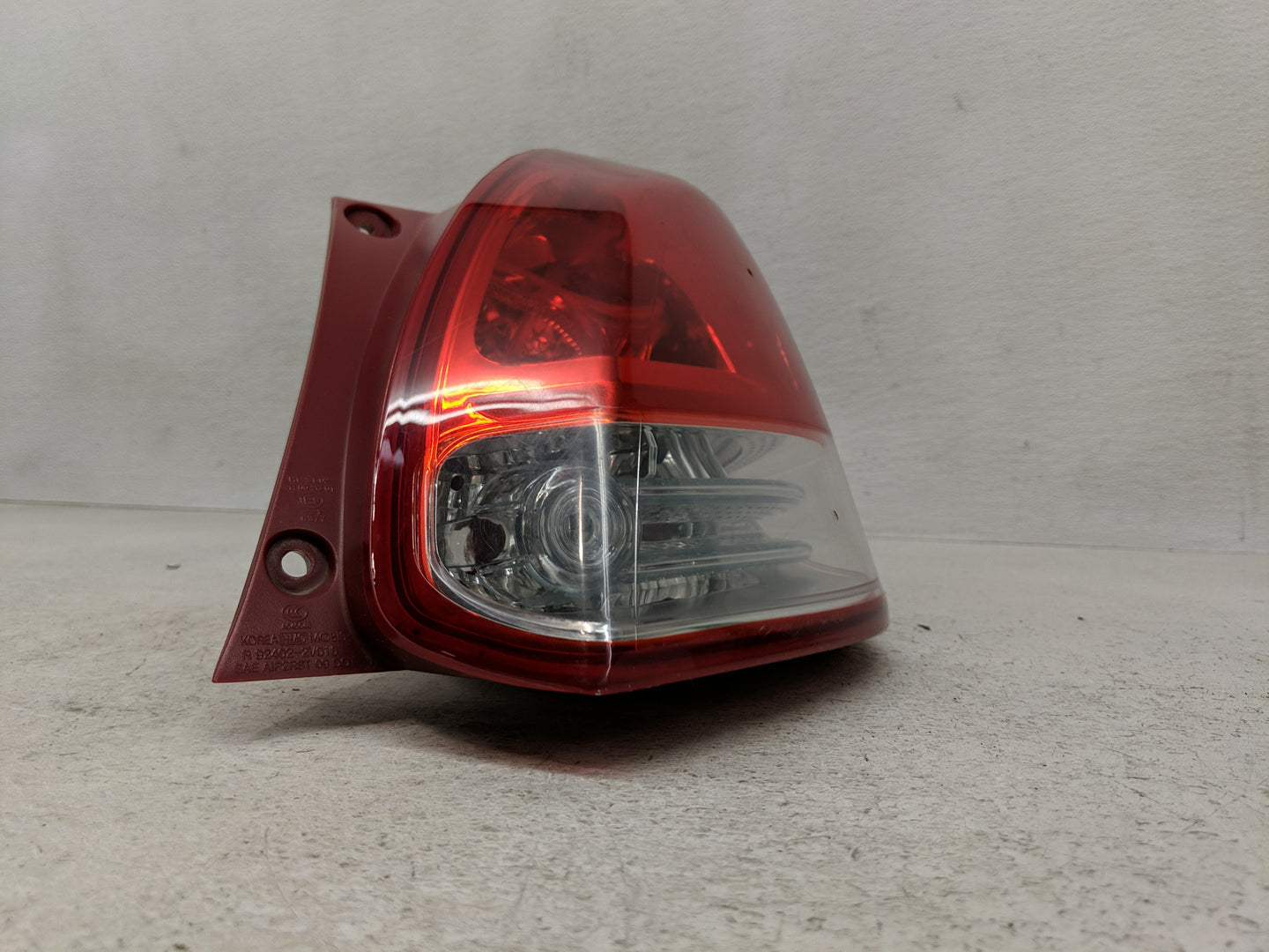 2012-2017 Hyundai Veloster Tail Light Assembly Passenger Right OEM Fits Fits 2012 2013 2014 2015 2016 2017 OEM Used Auto Par