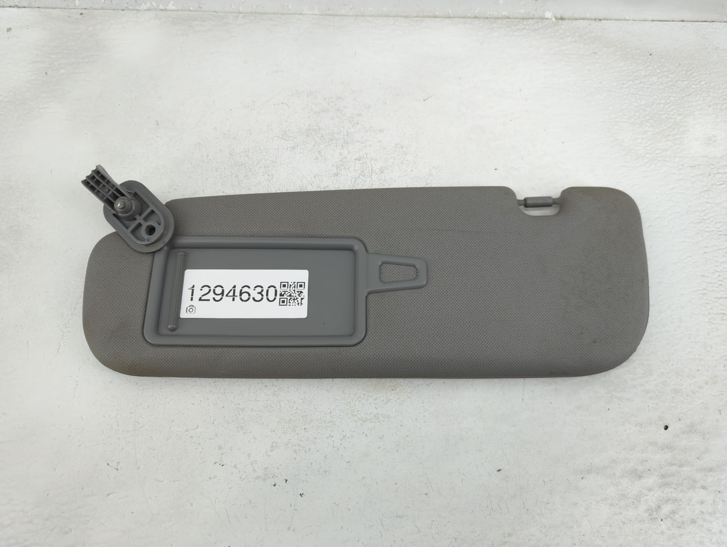 2012-2015 Hyundai Veloster Sun Visor Shade Replacement Driver Left Mirror Fits Fits 2012 2013 2014 2015 OEM Used Auto Parts 