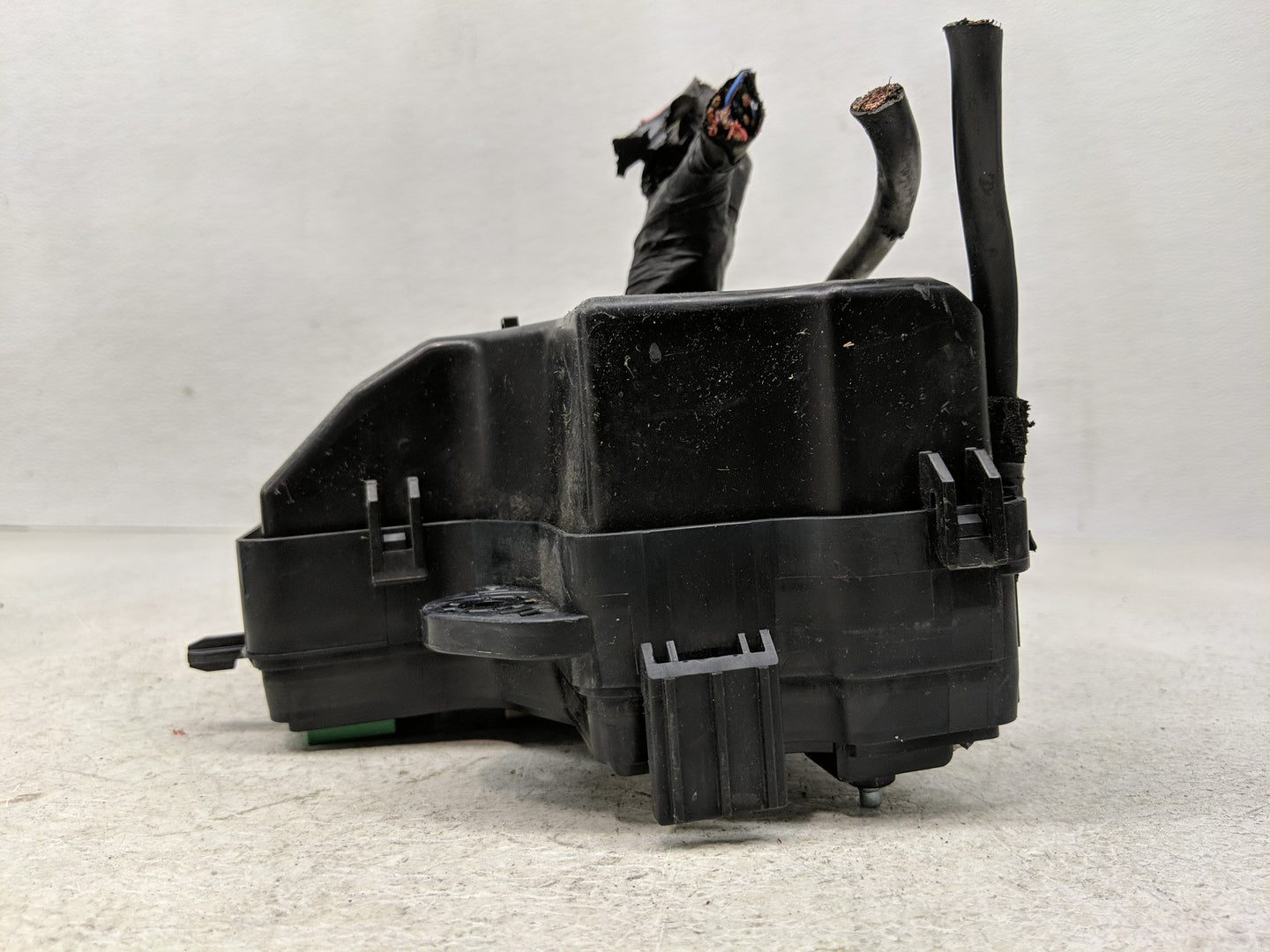2012-2014 Hyundai Veloster Fusebox Fuse Box Panel Relay Module Fits Fits 2012 2013 2014 OEM Used Auto Parts - Oemusedautopar