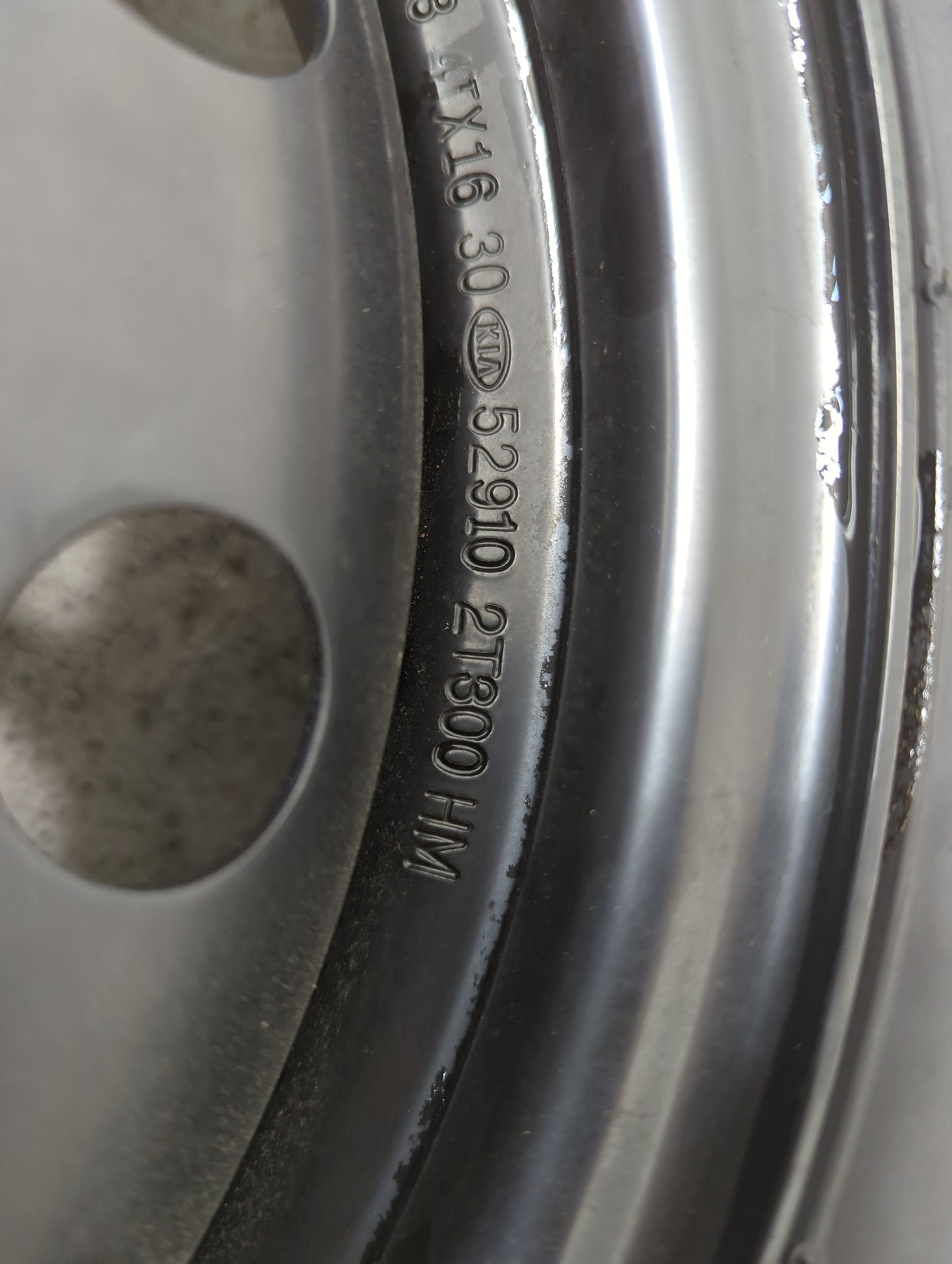 2012-2017 Hyundai Veloster Spare Donut Tire Wheel Rim Oem 1356518 - Oemusedautoparts1.com