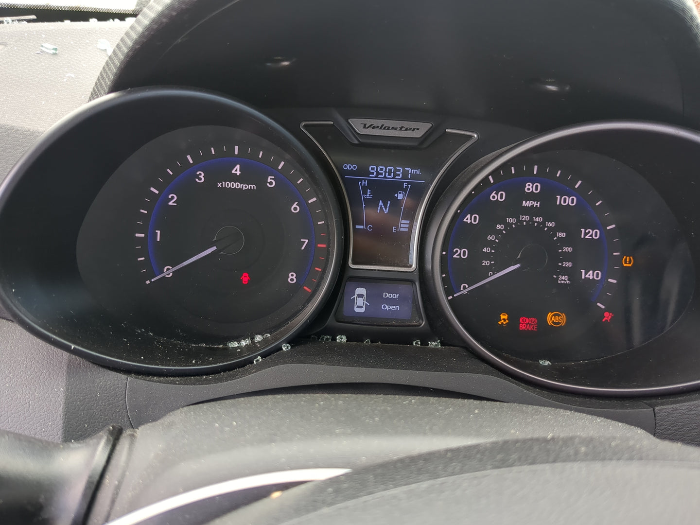 2012-2015 Hyundai Veloster Instrument Cluster Speedometer Gauges Miles:99K Fits Fits 2012 2013 2014 2015 OEM Used Auto Parts