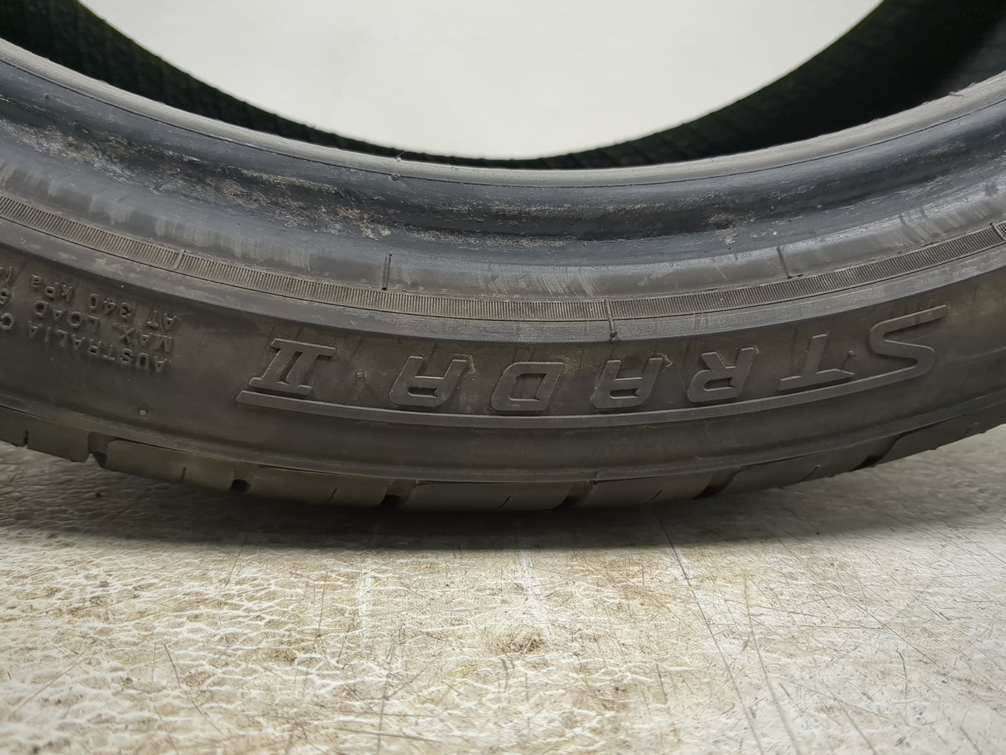 Used Tire 215/40R18 VERCELLI STRADA II 89W - Tread Depth 9/32 - Oemusedautoparts1.com