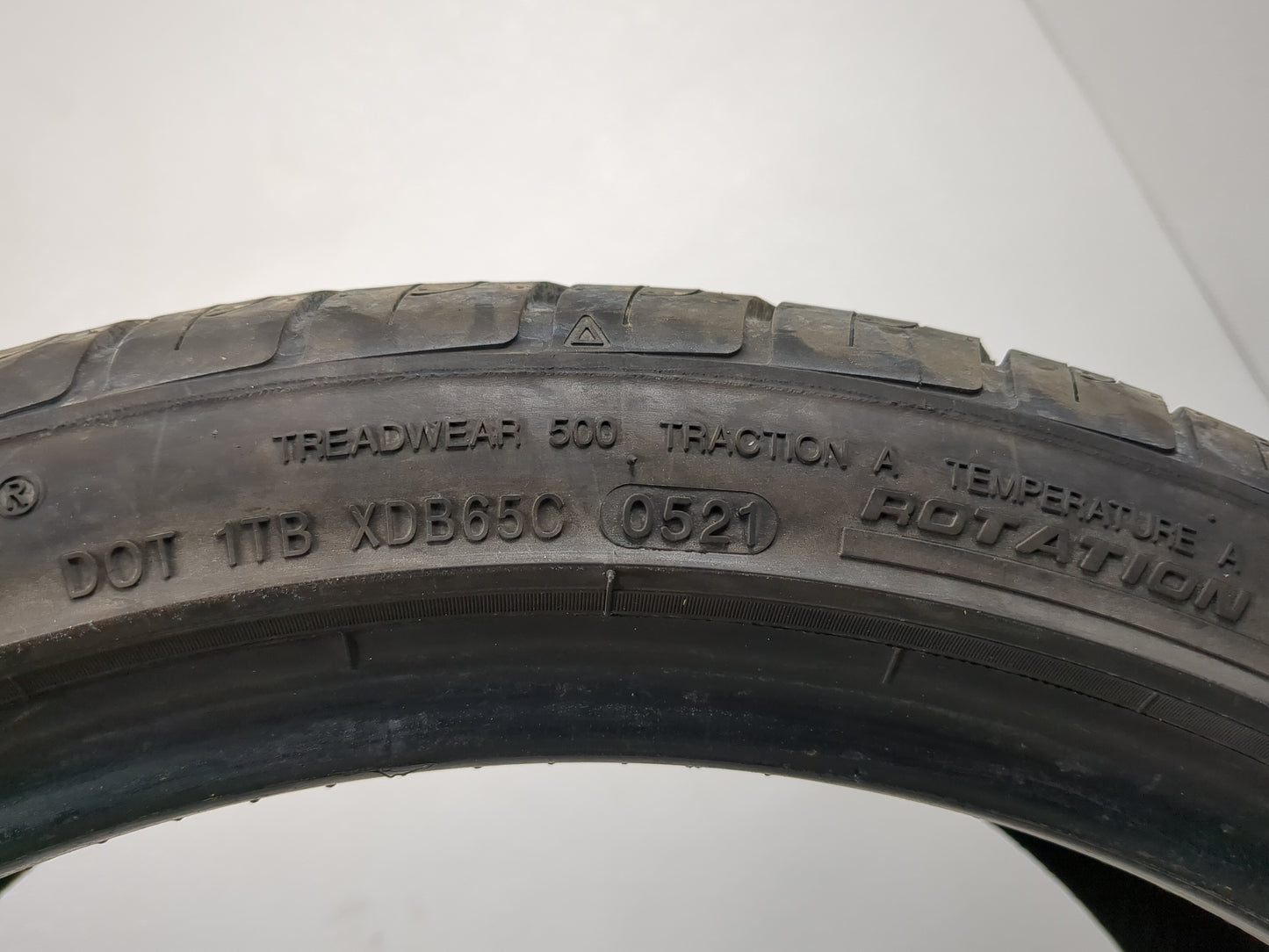 Used Tire 215/40R18 VERCELLI STRADA II 89W - Tread Depth 9/32 - Oemusedautoparts1.com