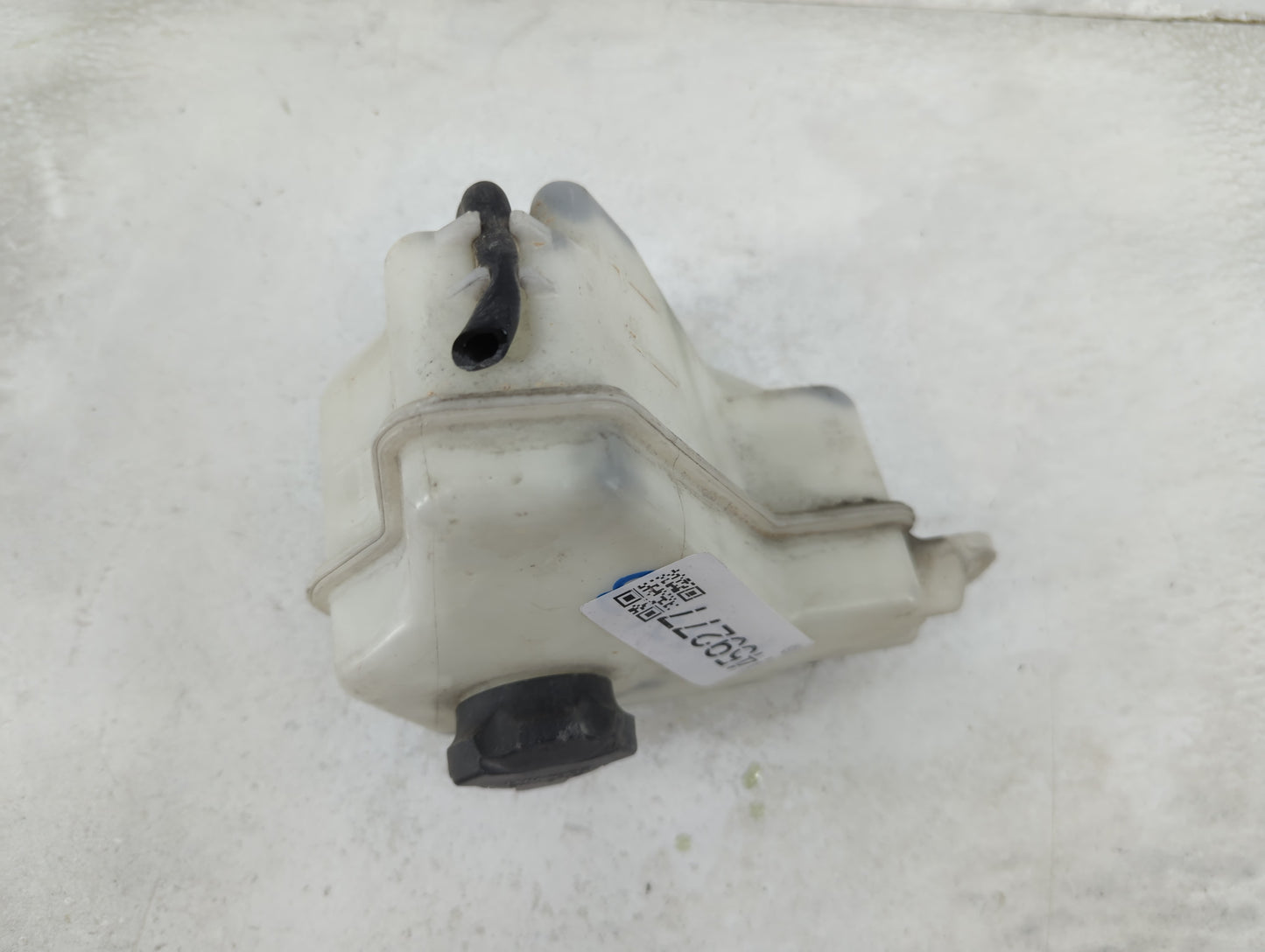 2013 Hyundai Veloster Radiator Coolant Overflow Expansion Tank Bottle 1459277 - Oemusedautoparts1.com