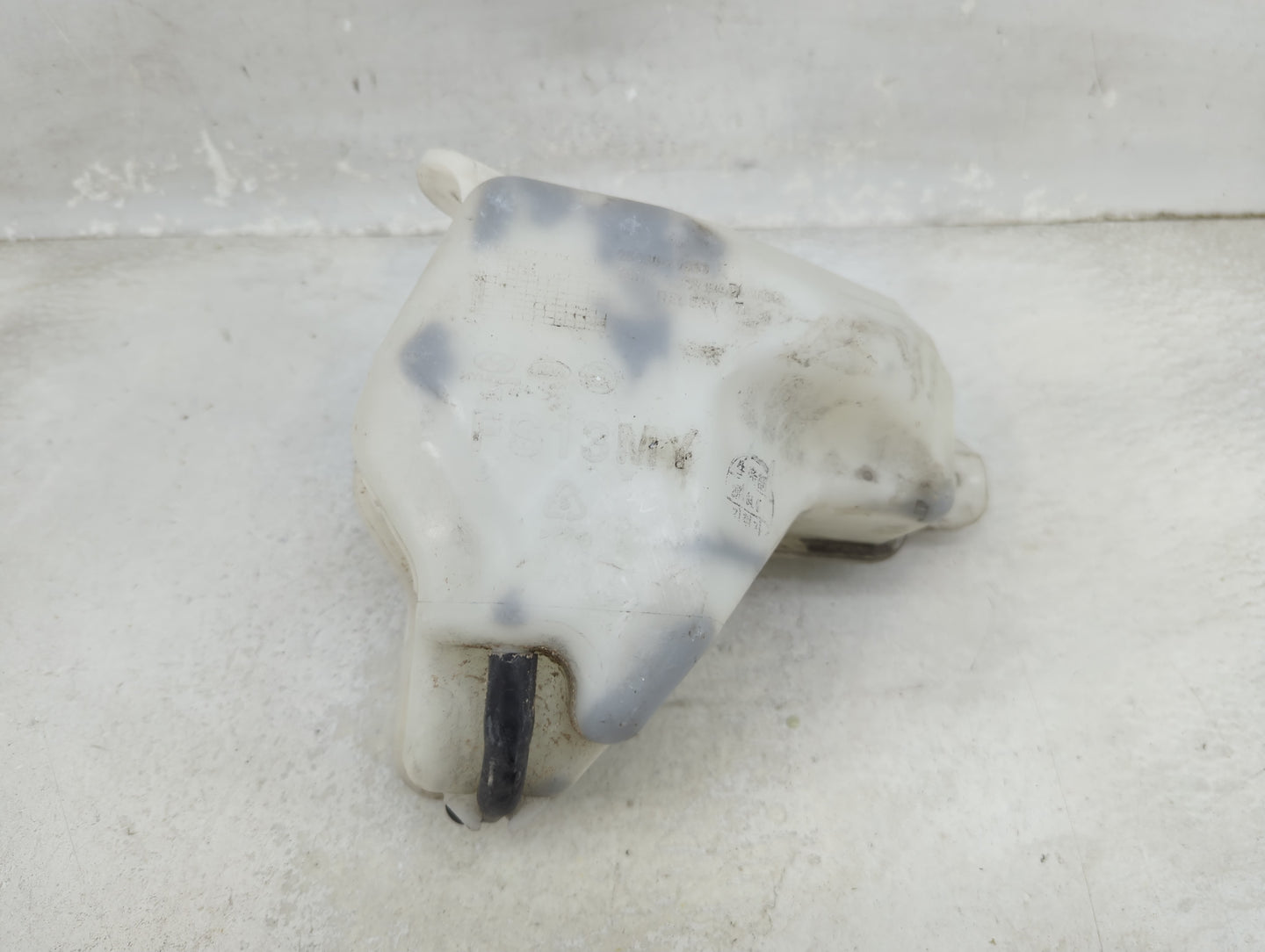2013 Hyundai Veloster Radiator Coolant Overflow Expansion Tank Bottle 1459277 - Oemusedautoparts1.com