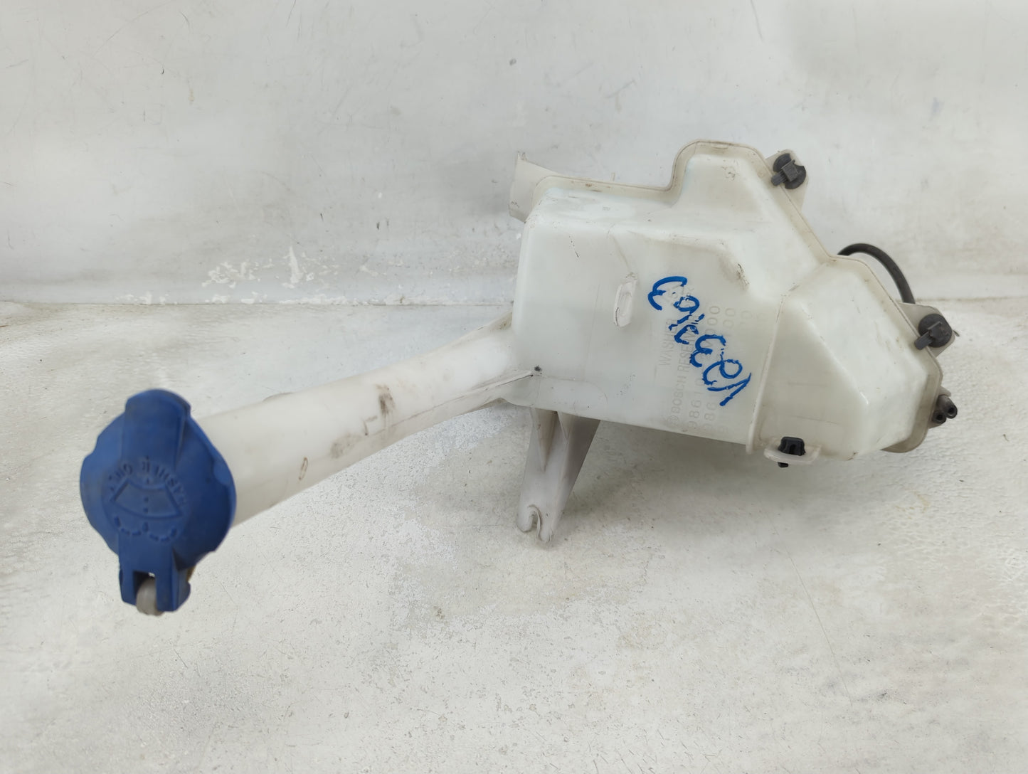 2013-2017 Hyundai Veloster Windshield Washer Fluid Reservoir Bottle Oem - Oemusedautoparts1.com