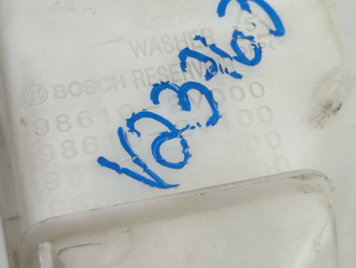 2013-2017 Hyundai Veloster Windshield Washer Fluid Reservoir Bottle Oem - Oemusedautoparts1.com