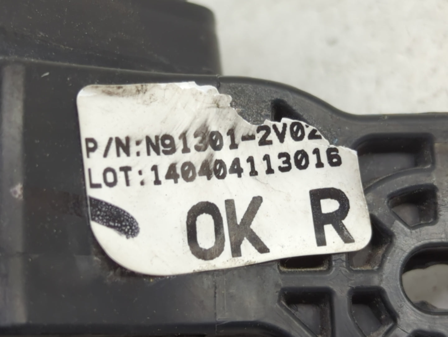 2012-2014 Hyundai Veloster Fusebox Fuse Box Panel Relay Module P/N:18790-01030 N91301-2V02 Fits Fits 2012 2013 2014 OEM Used