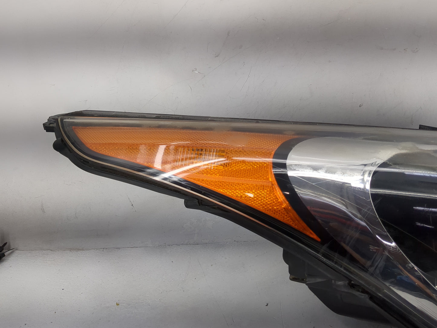 2013-2017 Hyundai Veloster Passenger Right Oem Head Light Headlight Lamp 1479518 - Oemusedautoparts1.com