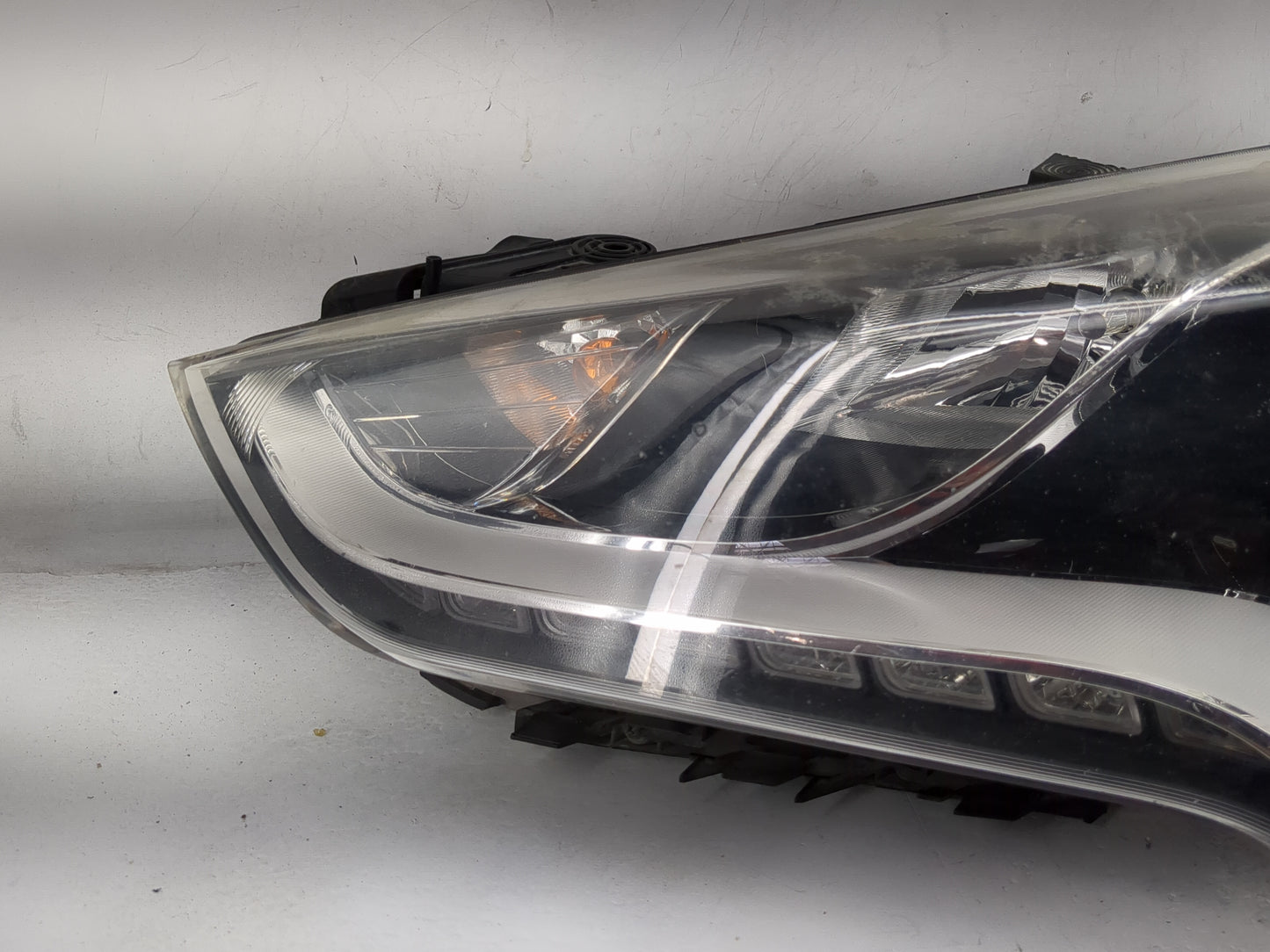 2013-2017 Hyundai Veloster Driver Left Oem Head Light Headlight Lamp 1479618 - Oemusedautoparts1.com