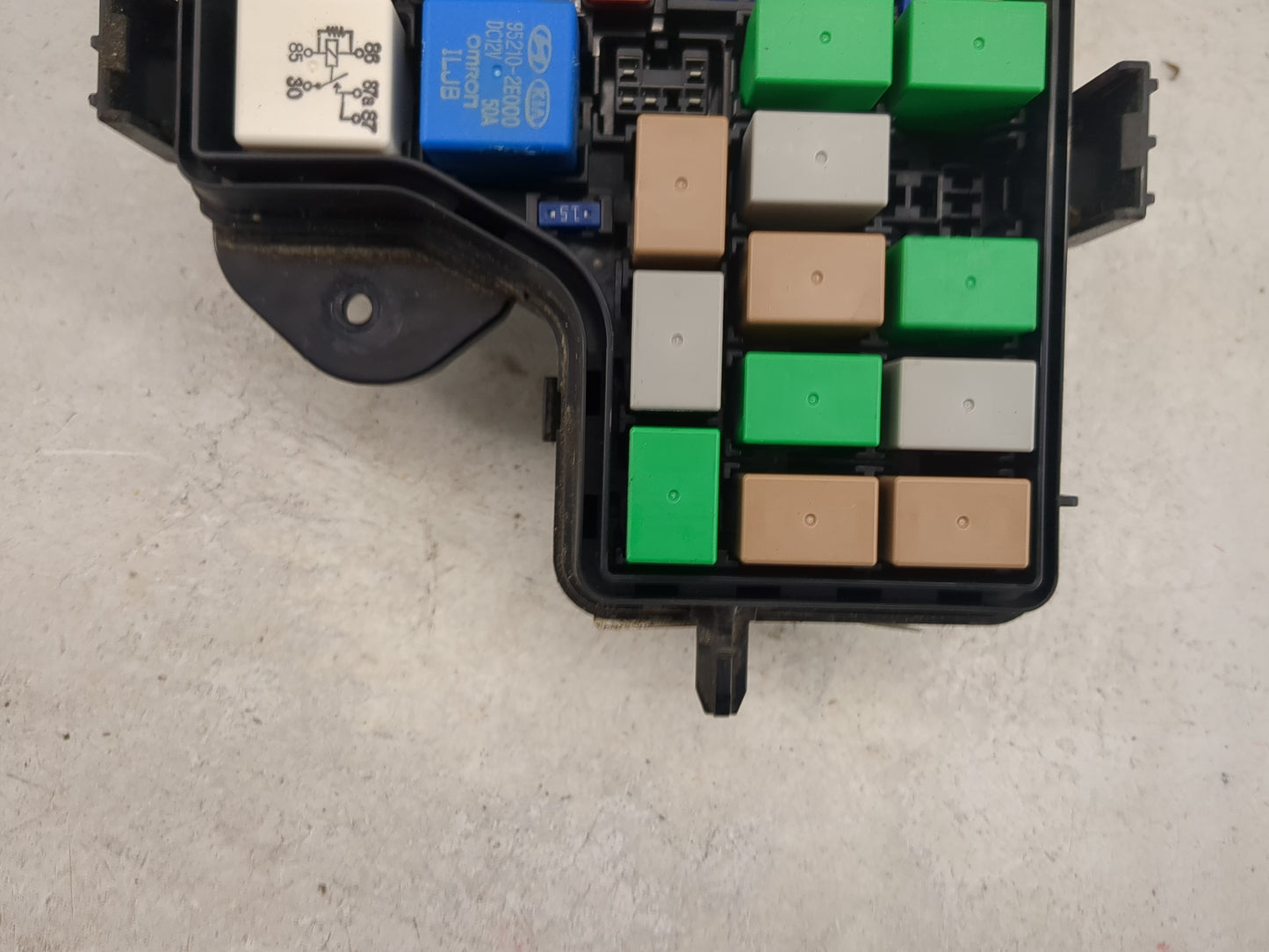 2012-2014 Hyundai Veloster Fusebox Fuse Box Panel Relay Module P/N:91236 2V057 G169, 91ZZ9-42735 Fits Fits 2012 2013 2014 OE