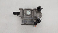 2013-2014 Hyundai Veloster Throttle Body P/N:35100-2B320 Fits Fits 2013 2014 2015 2016 OEM Used Auto Parts - Oemusedautopart