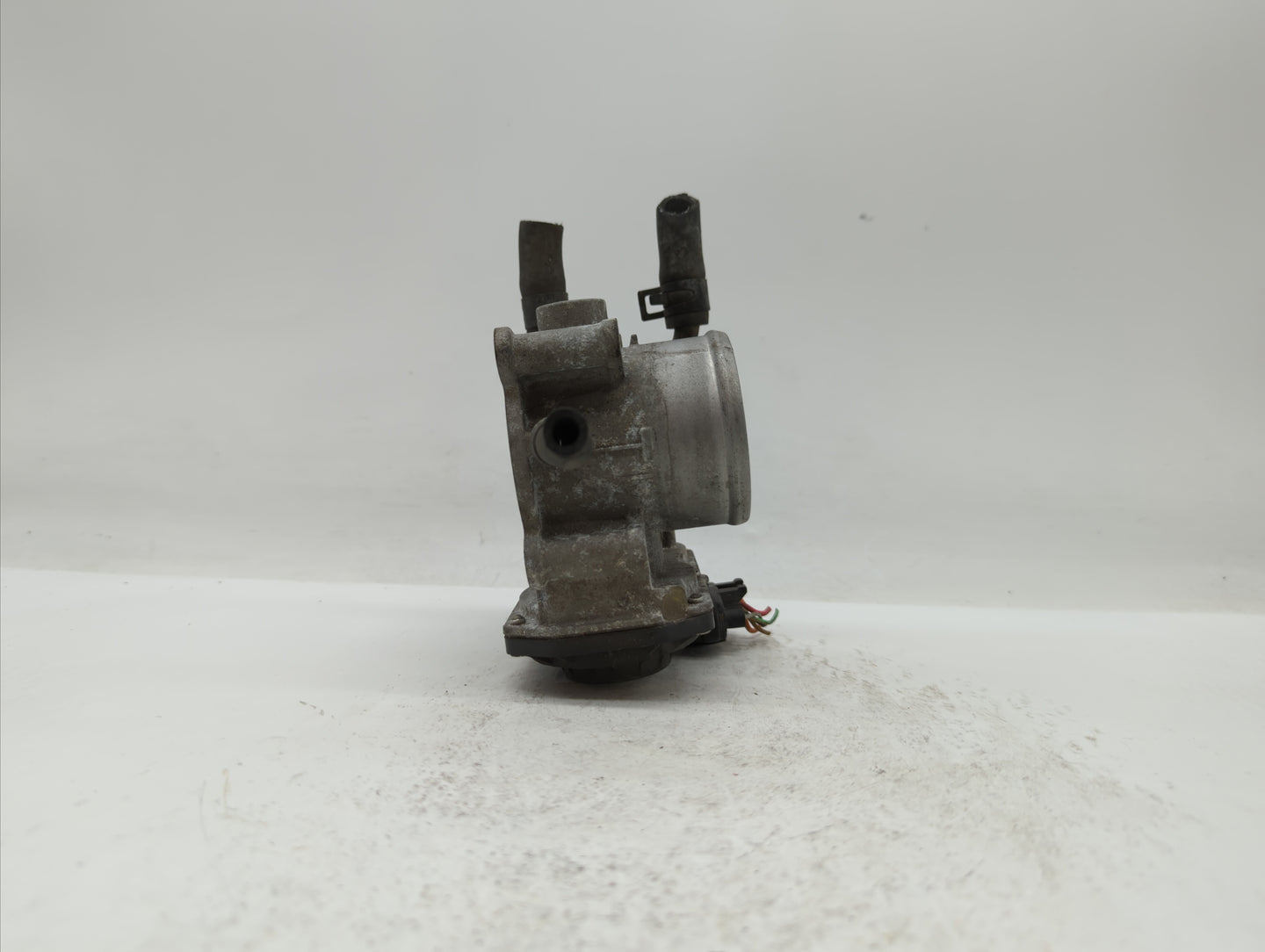 2012-2017 Hyundai Veloster Throttle Body P/N:35100-2B310 5302-1S02, 35100-2B300 Fits Fits 2012 2013 2014 2015 2016 2017 2018