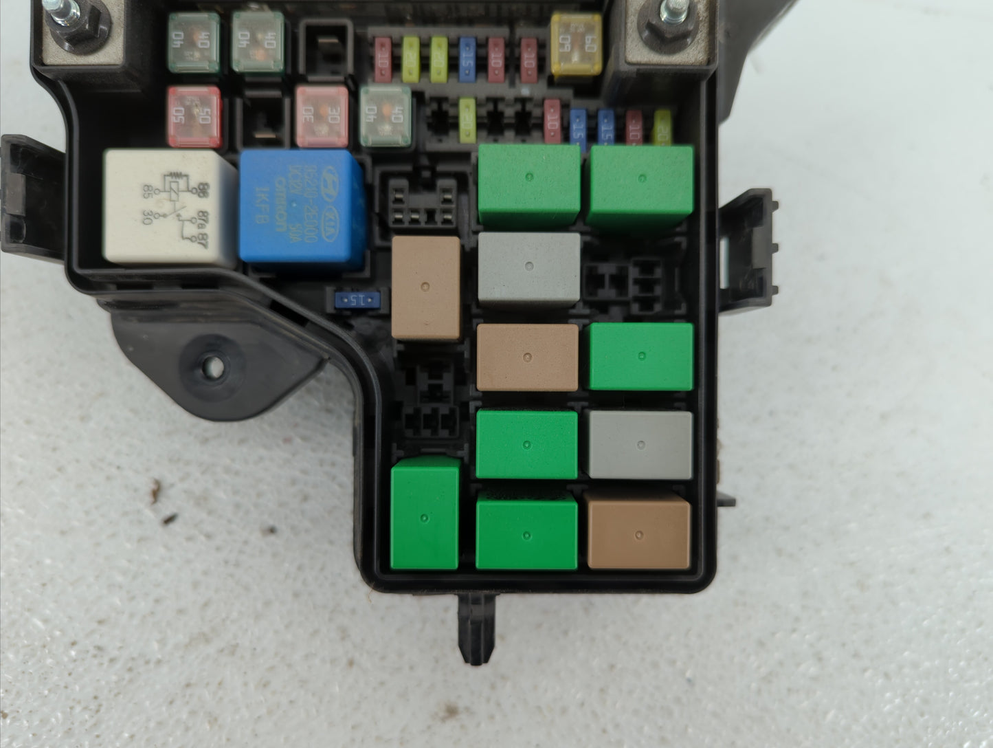 2014 Hyundai Veloster Fusebox Fuse Box Panel Relay Module Fits OEM Used Auto Parts - Oemusedautoparts1.com