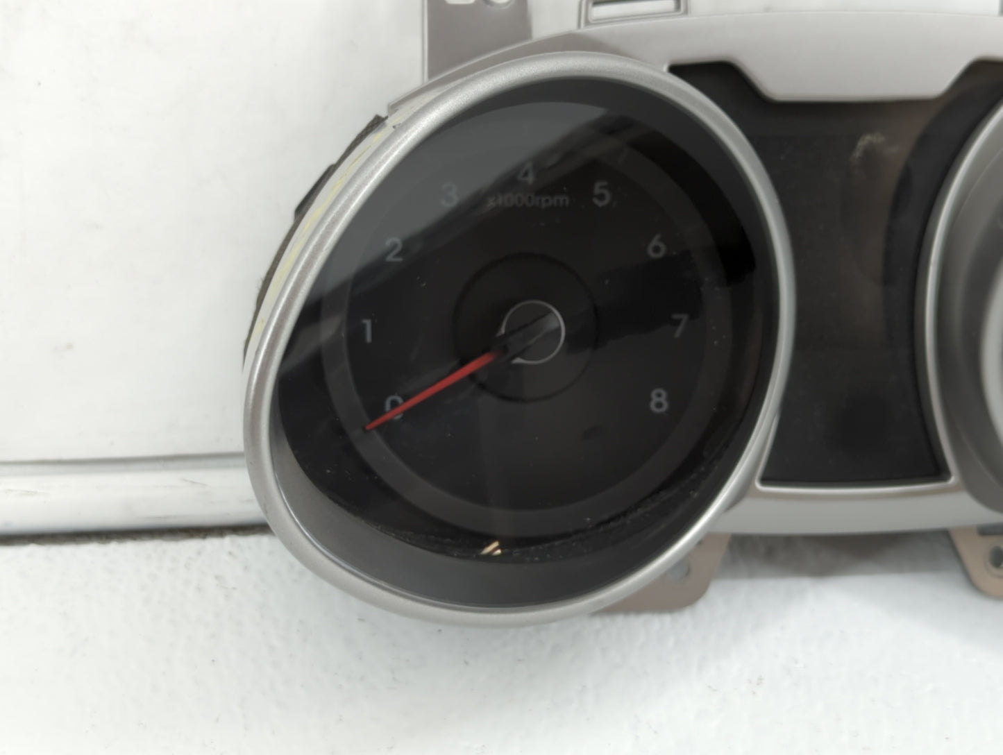 2012-2015 Hyundai Veloster Instrument Cluster Speedometer Gauges P/N:94011-2V331 Fits Fits 2012 2013 2014 2015 OEM Used Auto