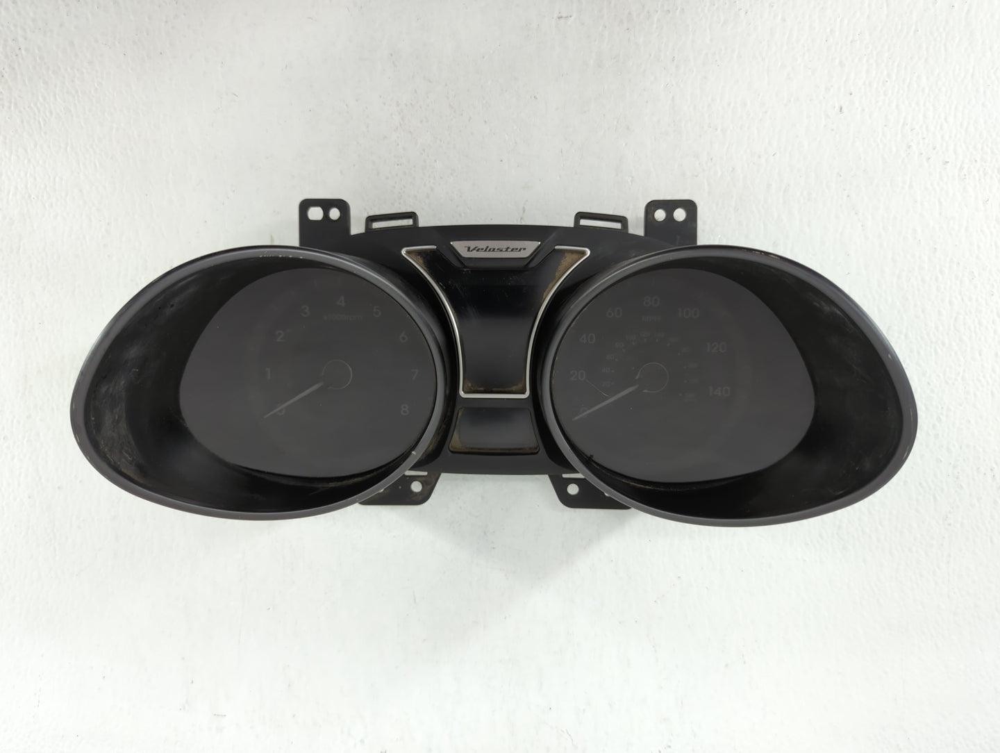 2012-2015 Hyundai Veloster Instrument Cluster Speedometer Gauges P/N:94001-2V321RDR 94011-2V321PD5 Fits Fits 2012 2013 2014 