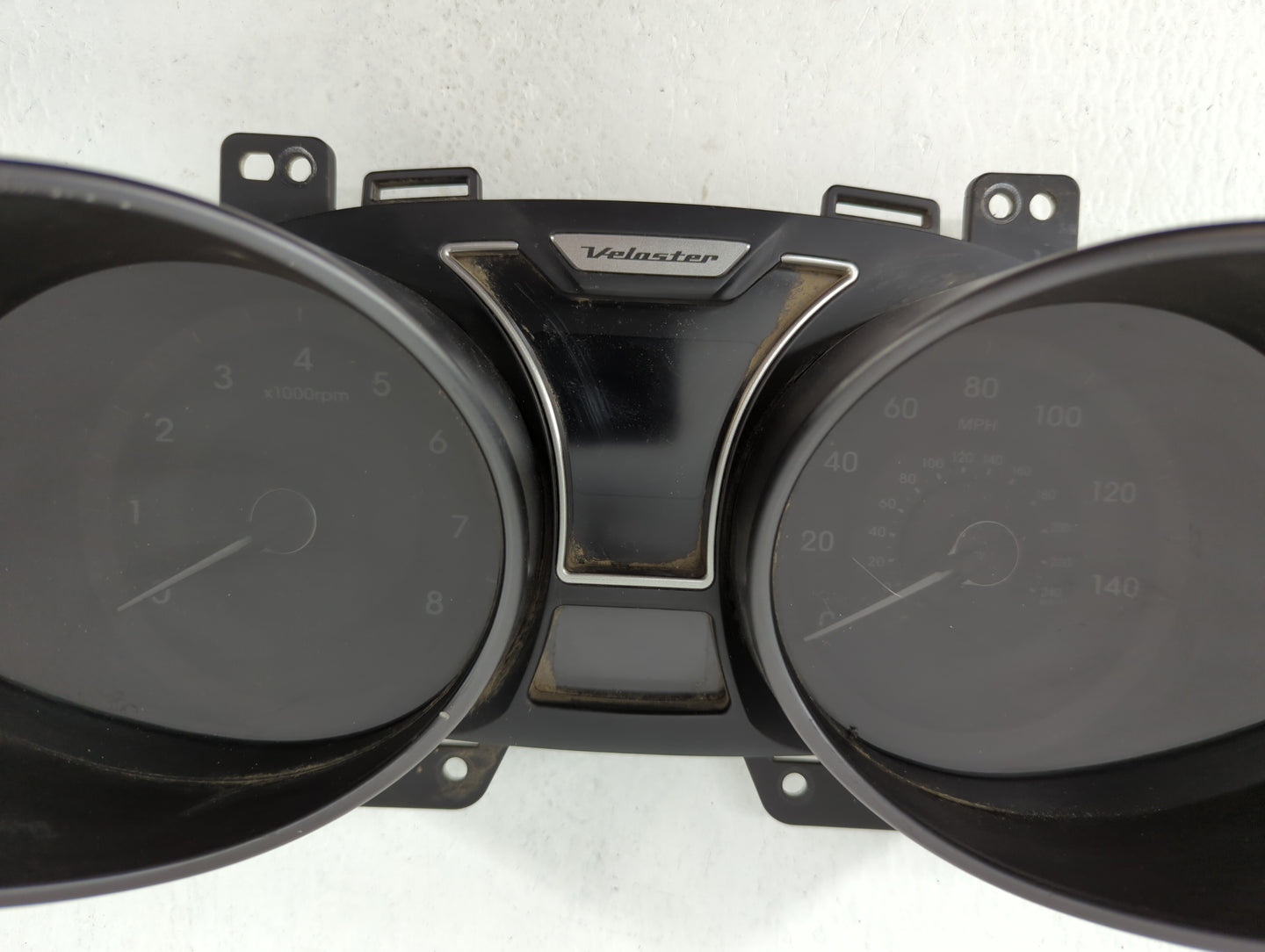 2012-2015 Hyundai Veloster Instrument Cluster Speedometer Gauges P/N:94001-2V321RDR 94011-2V321PD5 Fits Fits 2012 2013 2014 