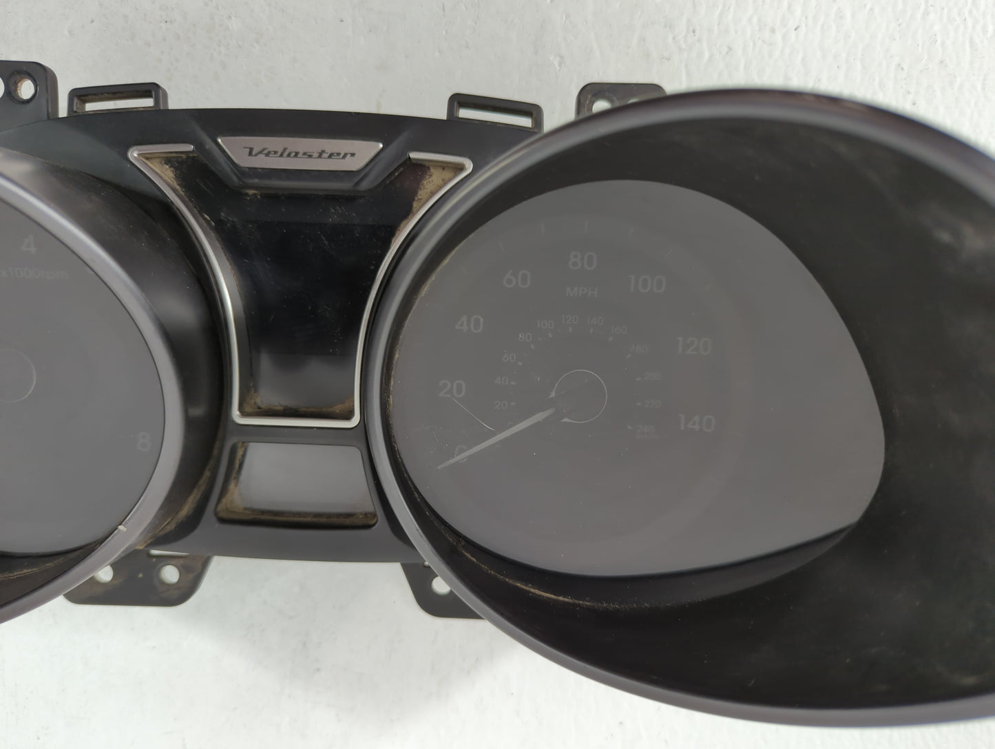 2012-2015 Hyundai Veloster Instrument Cluster Speedometer Gauges P/N:94001-2V321RDR 94011-2V321PD5 Fits Fits 2012 2013 2014 