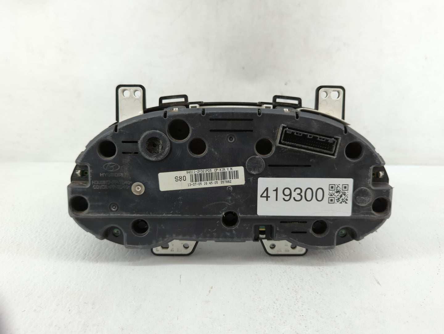 2012-2015 Hyundai Veloster Instrument Cluster Speedometer Gauges P/N:94001-2V321RDR 94011-2V321PD5 Fits Fits 2012 2013 2014 